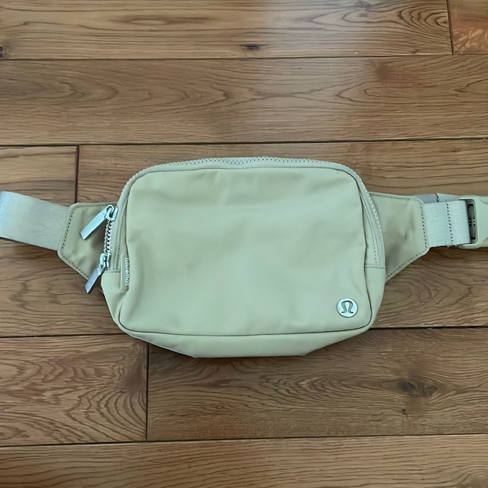 LuluLemon crossbody